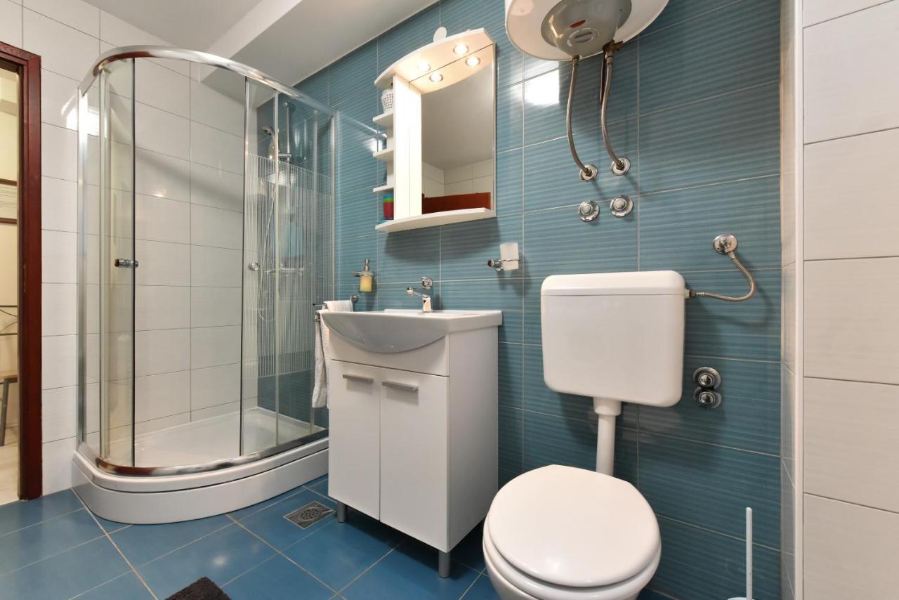 Lovely Apartment In The Groundfloor Zadar Buitenkant foto